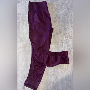 Fabletics Highwaisted Purple Leggings, Size L